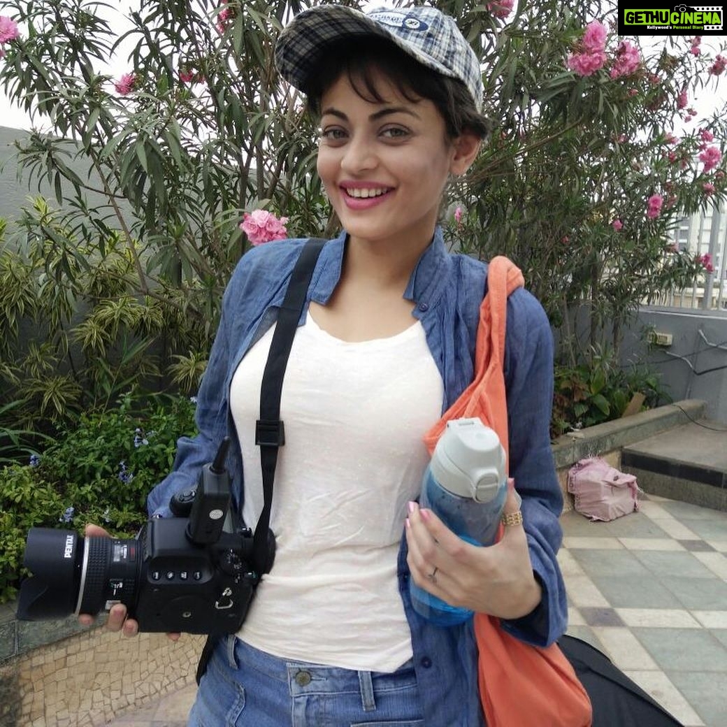 Sneha Ullal Instagram - Life without photographs is a mind without memories.And then there is @sarathshetty my favorite photographer and my best friend who doesn't know how lucky he is to have me in his life.#worldphotographyday📷 #feminist