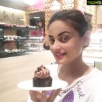 Sneha Ullal Instagram - The cupcake just got closer The Boston Cafe & Patisserie