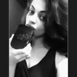 Sneha Ullal Instagram - The joy of opening a new perfume.Lalalalalalallalaaaaaaa Guilty #perfumed #247