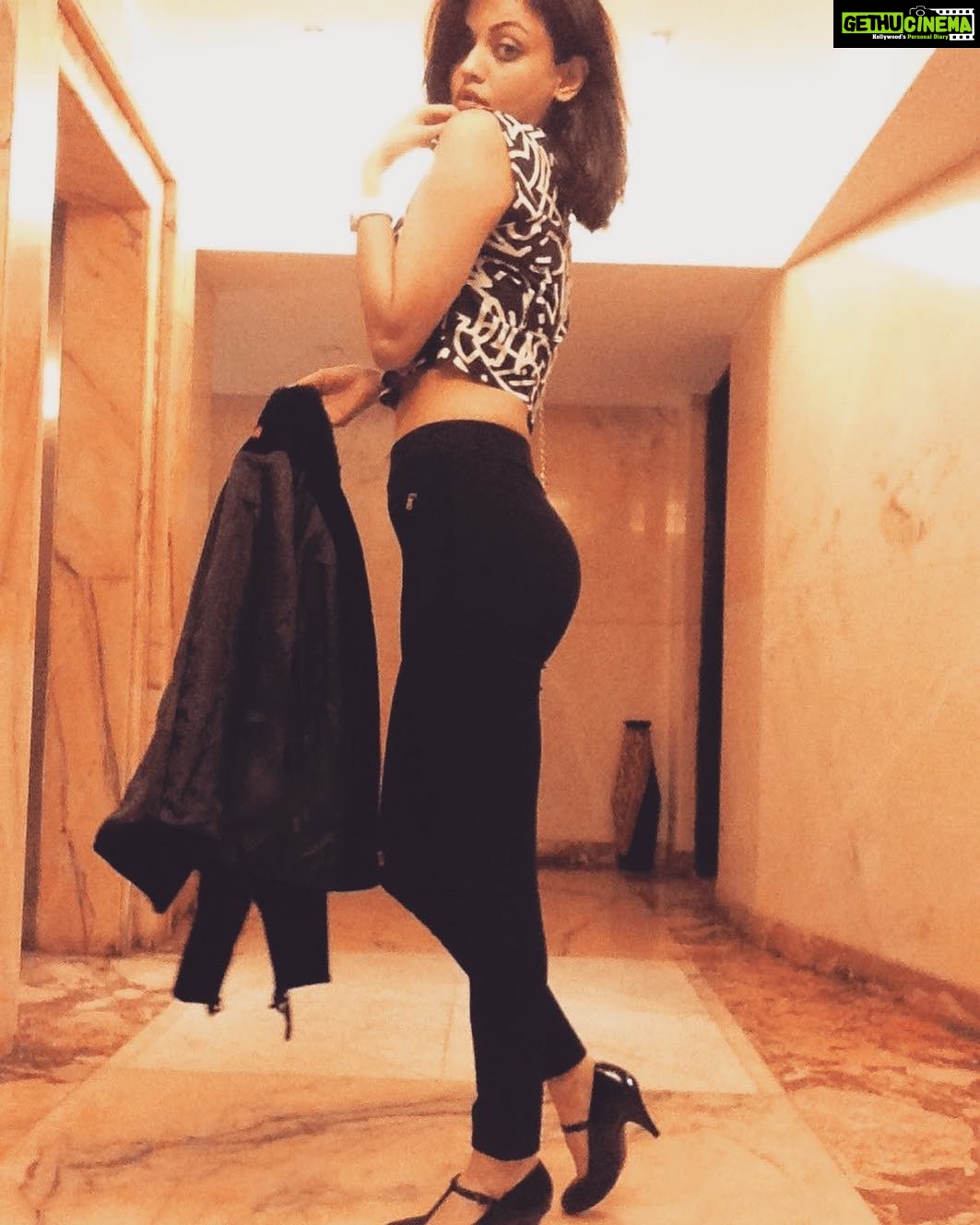 Sneha Ullal Instagram - Exercise karna zaroori hai