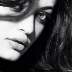 Sneha Ullal Instagram - GIRL-"theres not much to know about me,i mean look at me"😕 BOY-"i am"😍 #fiftyshades