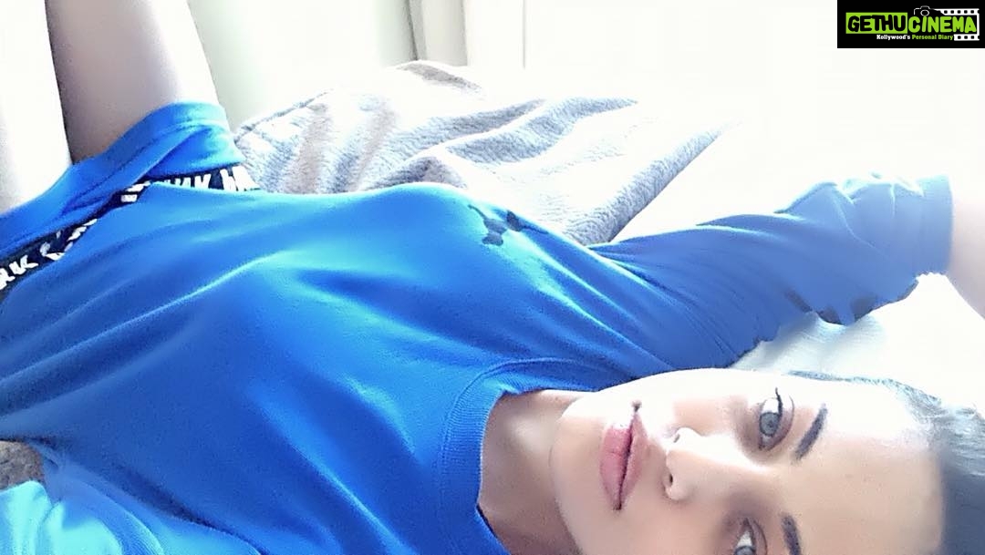Sneha Ullal Instagram - Relaxing a bit before #mcl2020 matches begin..#capricorncommanders #dubai #marriot
