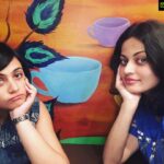 Sneha Ullal Instagram – Cupa coffee cafe caffeine heheheheh #absolutelynomakeup #naturaldull @shwetarohira