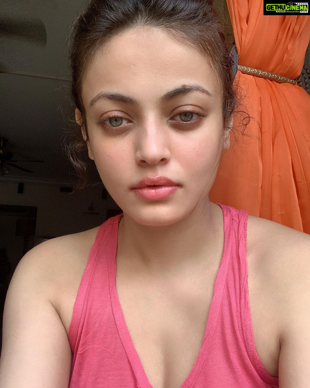 Actress Sneha Ullal HD Photos and Wallpapers May 2021 - Gethu Cinema