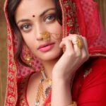Sneha Ullal Instagram - 2021..Im a bride again. Jewellery shoot for Gold Bazaar . . #snehaullal #bridal #bollywood