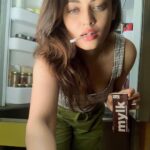 Sneha Ullal Instagram – The milk that doesn’t harm the animals,the environment or my stomach. @good.mylk #vegan #snehaullal