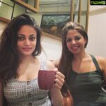 Sneha Ullal Instagram – 20 years of friendship & still counting @mansibajajf 👭#snehaullal #keepitreal