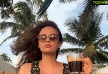 Sneha Ullal Instagram - ☕️🏖🌱☀️#snehaullal