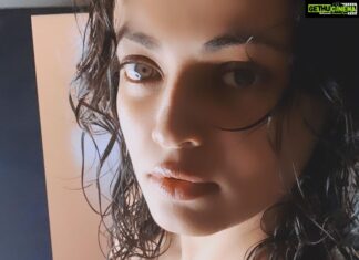Sneha Ullal Instagram - I love hot hot hot showers and you? Hot or cold?