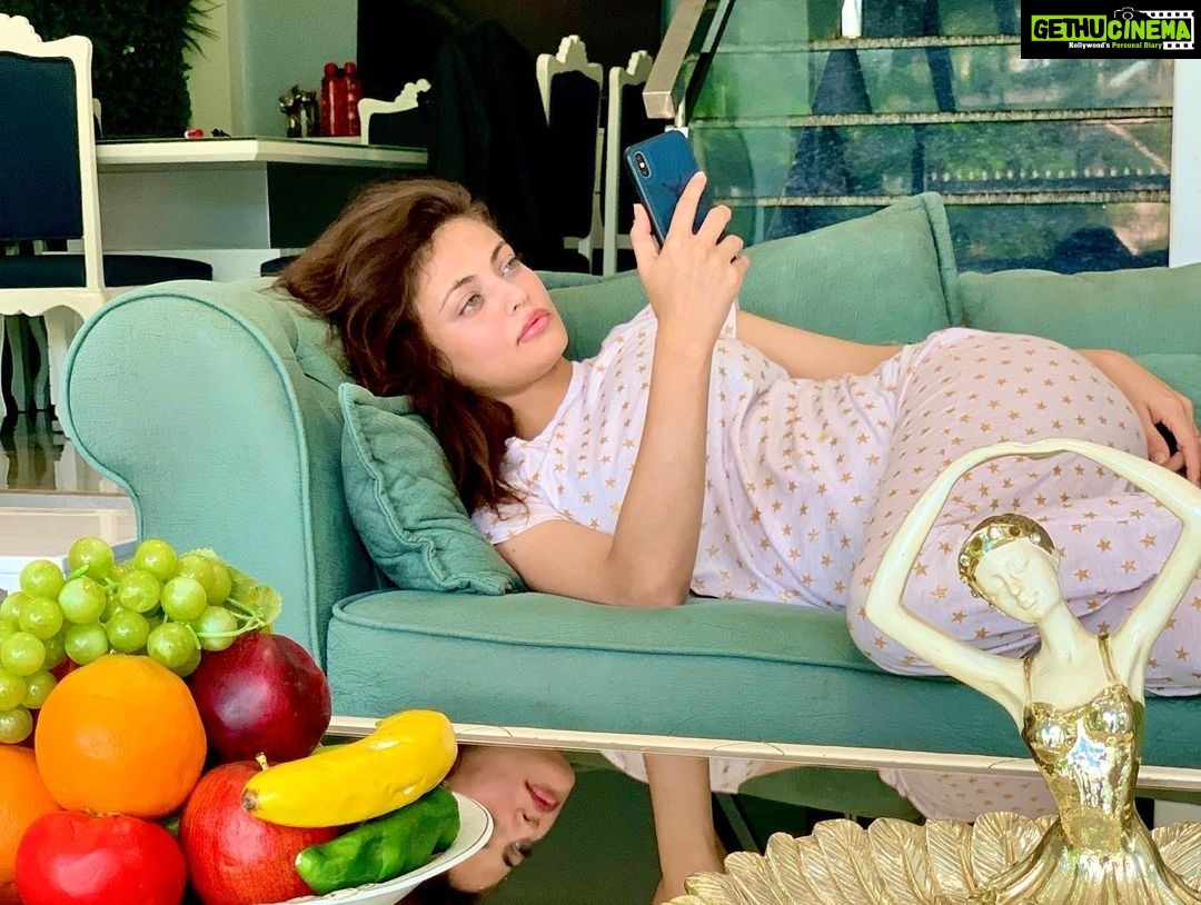 Sneha Ullal Instagram - Thank you for hosting a lovely & safe get-away for me at Celeste @ssubsingh @luxurybungalows What a beautiful property! Can't wait to book again and stay at this luxury pad for longer this time 😋.Or wait a min, maybe ill try your other villas next time.🤔 Waiting to book with you and come back super soon! 😬 #snehaullal Celeste-Terrific stay and so safe! Thank you for taking care of everything before I could even ask! See you soon.