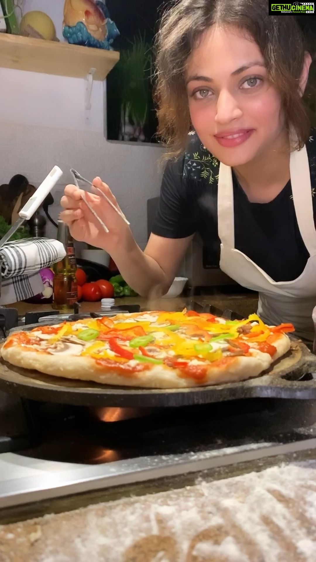 Sneha Ullal Instagram - Reelsππ»A lot is cooking with Chef @frankgueizelar π¨βπ³ π©βπ³
