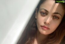 Sneha Ullal Instagram - Hello 🌝
