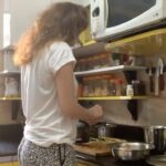 Sneha Ullal Instagram - Locked down but I can still cook some comfort.Home made burgers 🍔 #snehaullal #covid #vegan #lockdown I had no lettuce and mushrooms but I made it work.🙃