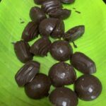 Sneha Ullal Instagram - Being useful.Cooking sugar free chocolates for papa. #snehaullal #keepitreal #covid_19 #quarantine