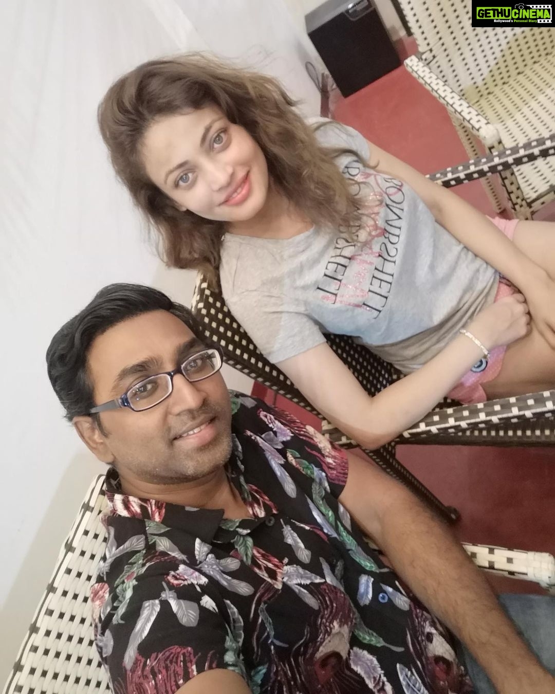 Sneha Ullal Instagram - My best friend 👩🏻🦰👨🏽