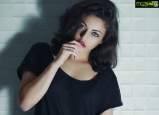 Sneha Ullal Instagram - 🖤