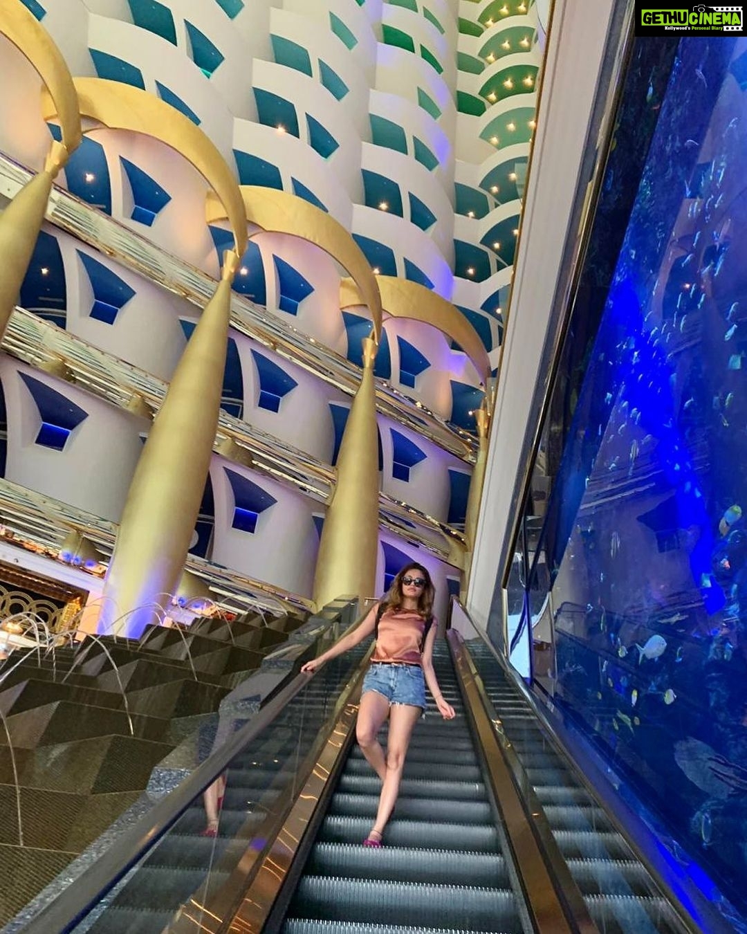 Sneha Ullal Instagram - The gold plated hotel @burjalarab Burj Al Arab