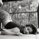 Sneha Ullal Instagram - Pop lock & raise it 😂😂😂😉