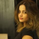 Sneha Ullal Instagram - From Ash Brown to Blonde...⭐️👱‍♀️💛 . . . . #hair #haircolor #makeover #hairsalon #bandrasalon #podhairdressingacademy #hairbypod #pod @ip_o_d @podhairdressingacademy 🎥 by @ankit_kundra95