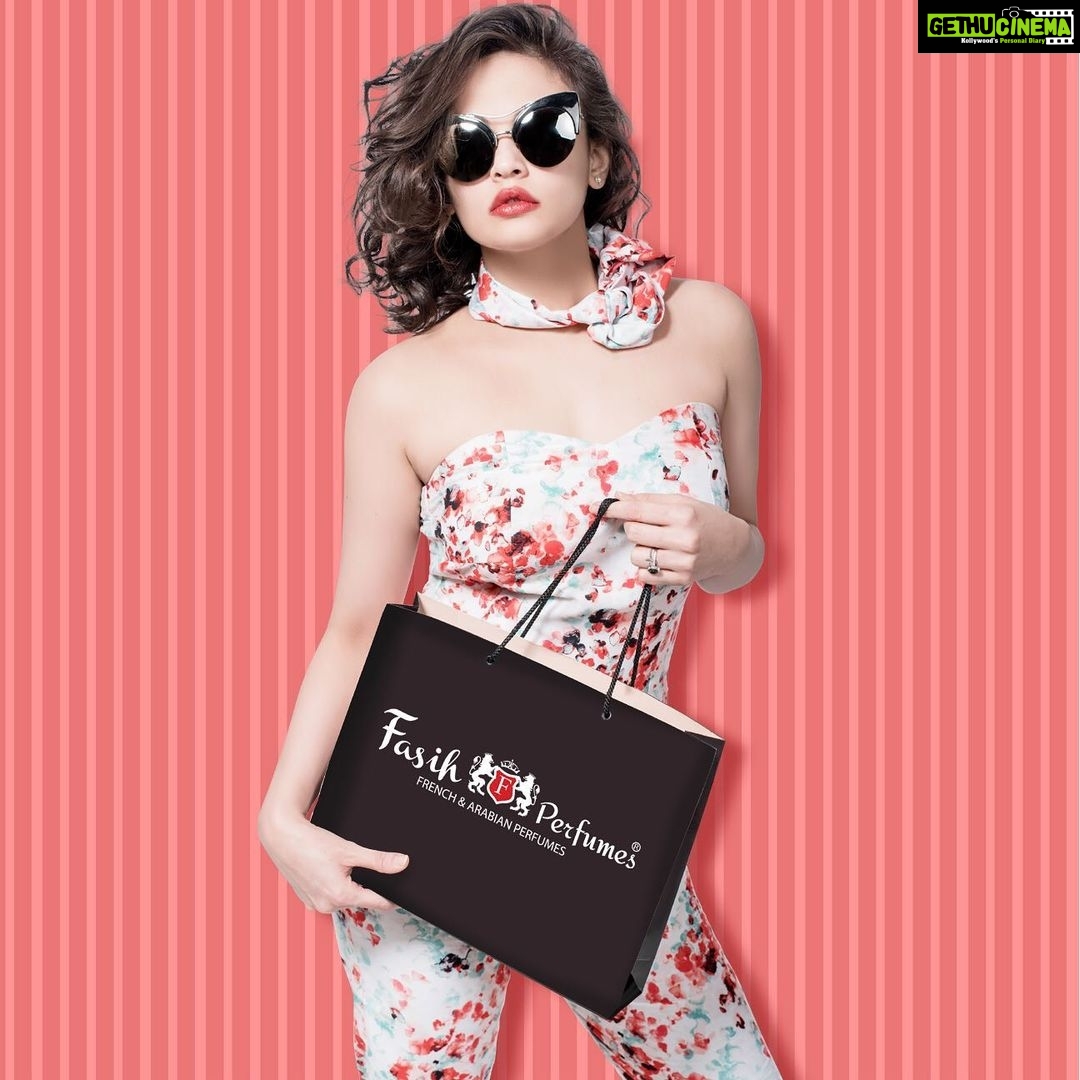 Sneha Ullal Instagram - Your Perfume Is Your Identity. Smell Amazing With @fasih_perfumes . Buy from: Nykaa, Flipkart, Amazon & SnapDeal Nykaa : https://bit.ly/32SS1ua Flipkart : https://bit.ly/32SSg8y Amazon : https://amzn.to/32V3No7 Snapdeal : https://bit.ly/2MiftuY For Distribution Call : +917506219202 Photographer: Sarath Shetty Director Manish Kumar Stylist: BienMode Makeup: Anjali Verma #FasihPefumes #GlobalBrandAmbassador #Fragrances #OudPerfumes #Vegan #Crueltyfree #WearYourScent #Luxury #ArabianPerfumes #OudFragrance #FrenchPerfumes #MenFragrances #Scent #SnehaUllal