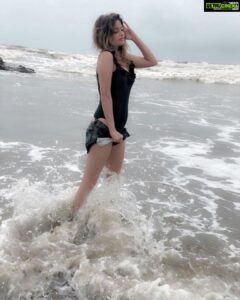 Sneha Ullal Instagram - Feel the feeling