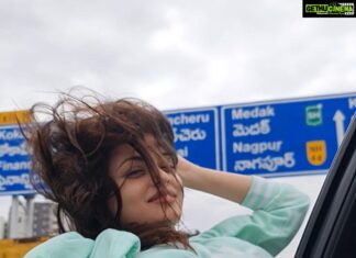 Sneha Ullal Instagram - 💚 #snehaullal