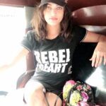 Sneha Ullal Instagram – Auto rickshaw rides, although lasted only 10 seconds but had to snap this moment #snehaullal #keepitreal