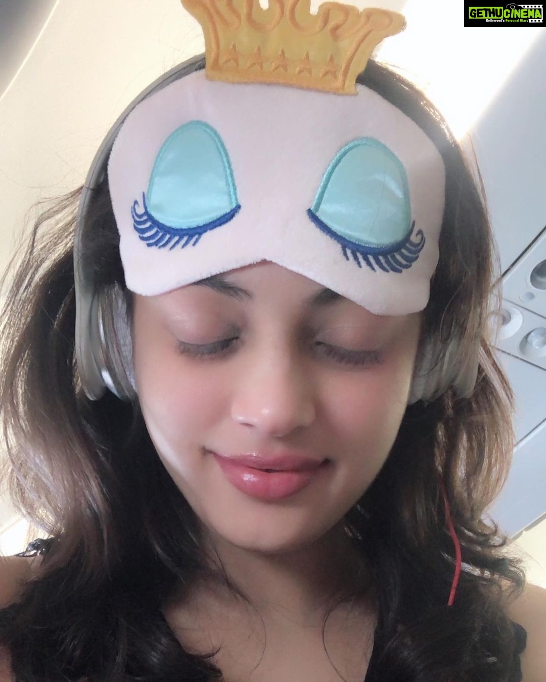 Sneha Ullal Instagram - Wake up beast Its time to beauty