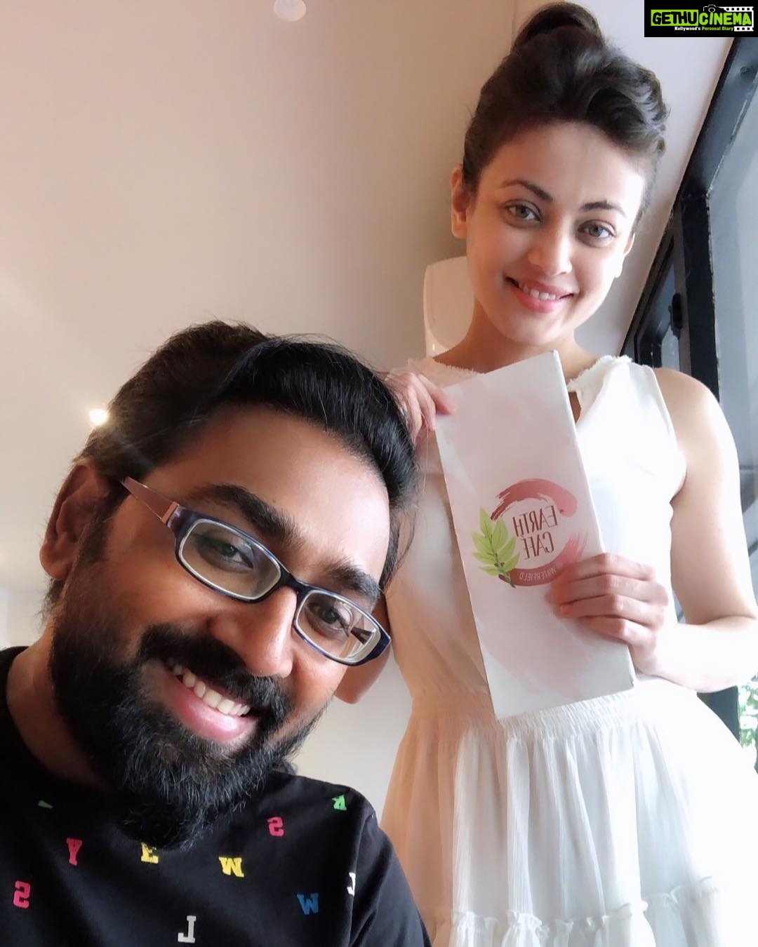 Sneha Ullal Instagram - And finally i get to visit @earthcafewaterfield .Ive been waiting to get here since a while now.Thank you @sarathshetty for accompanying me.❤️🥰 Earth Cafe