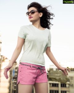 Sneha Ullal Instagram - I’d risk the fall just to know how it feels to fly...