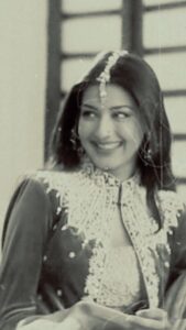 Sonali Bendre Instagram - Some trends are worth the try! 💕 #Reminiscing #BlackAndWhite