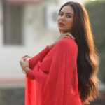 Sonam Bajwa Instagram - 𝓢𝓱𝓪𝓪𝓶 𝓭𝓪 𝓻𝓪𝓷𝓰 𝓴𝔂𝓾 𝓛𝓪𝓪𝓵 𝓽𝓮𝓻𝓮 𝓻𝓪𝓷𝓰 𝓷𝓪𝓪𝓵 𝓓𝓪 𝓪𝓮? . . . . . . . Main Viyah Nahi karona tere Naal Releasing worldwide 4th March. @gurnambhullarofficial @diamondstarworldwide #RupinderInderjit