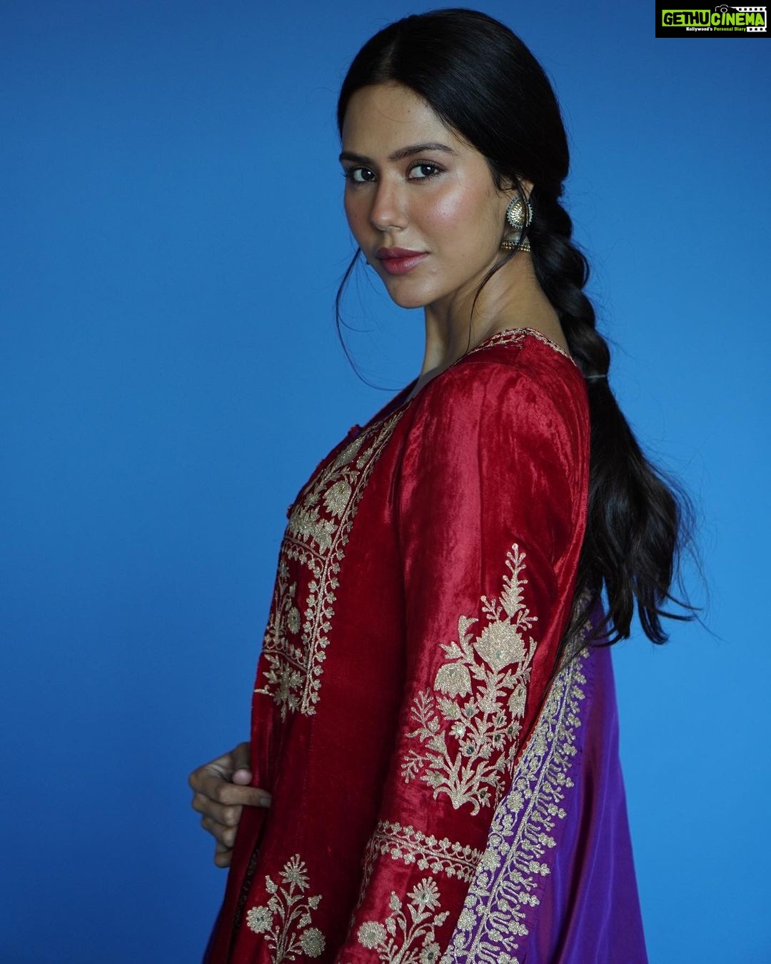 Sonam Bajwa Instagram - Unedited, unfiltered, but Me..