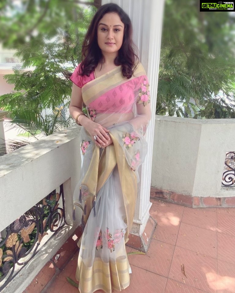 Sonia Agarwal Instagram - Back to shoot 💗