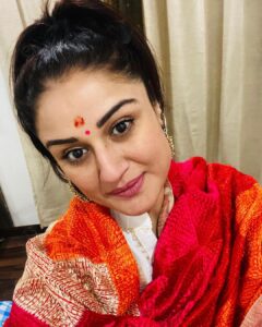 Sonia Agarwal Instagram - #friendswedding #soniaagarwal #home #family #pooja #kirtan