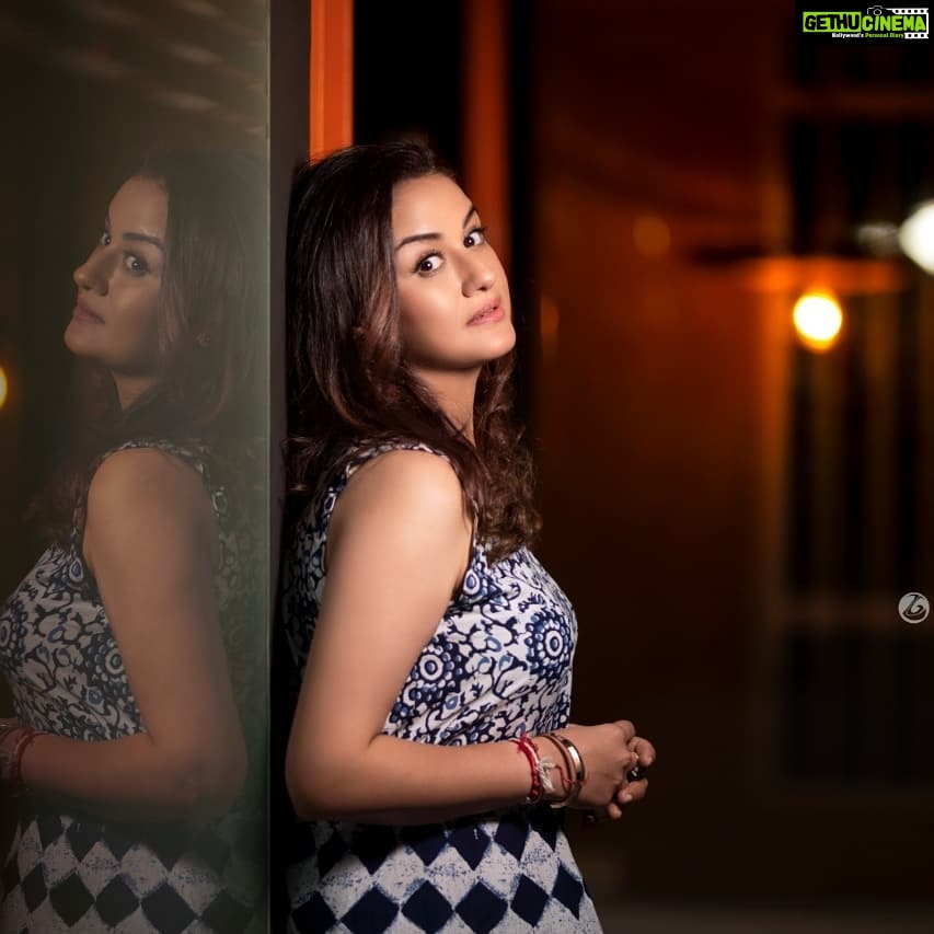 Sonia Agarwal Instagram - #soniaagarwal #thanimai #teaseroutsoon #staytuned #8thmarch19