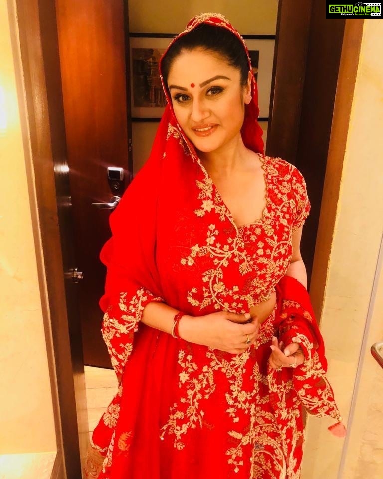 Sonia Agarwal Instagram - #random #showtime #showstopper #indianwear #chennai