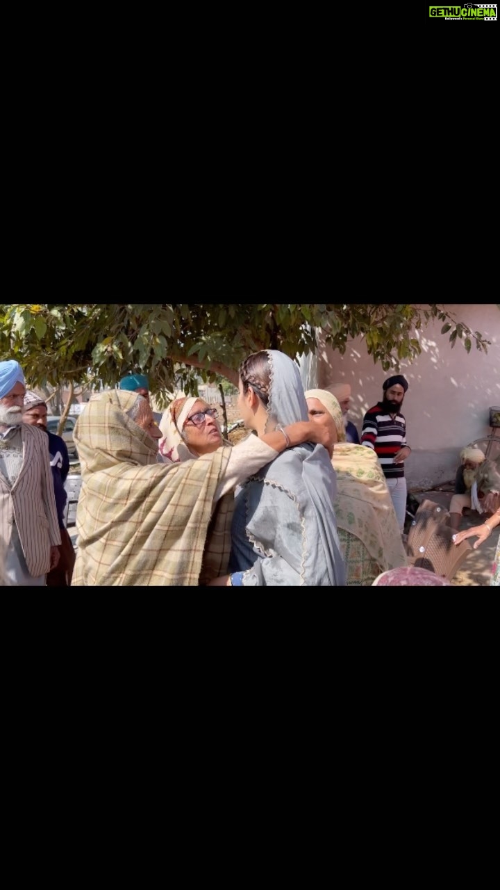 Sonia Mann Instagram - Love And Respect 🙏 #blessed #respect #amargarh #soniamann #kisanmajdooriktazindabad