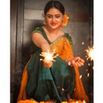 Sony Charishta Instagram - #Happy Diwali everyone #❤❤❤❤❤. . . . .. . . . . . . . . . .. . . . . . . . . @sagarphotography_ #sonycharishta #sonycharishtafanc #festival photography #feelitreelit #festival #viral #vibe #teluguactress #traditional #trending #tamilactress #keralagallery #bangali #beautiful #grammar #diwali #diwalioutfit #southindianfashion #explorepage #explore #explorepage✨