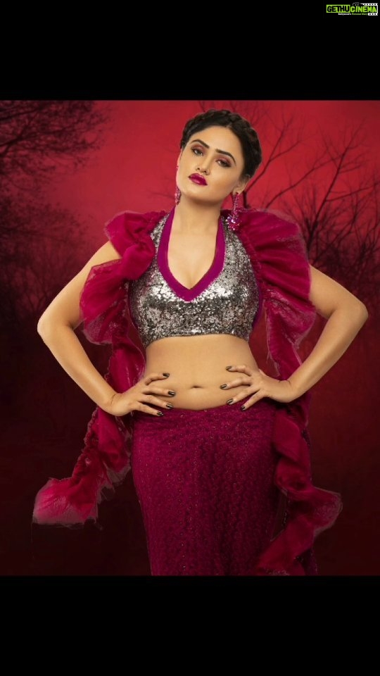 Sony Charishta Instagram - #ππ€. . . . . . . #sonycharishta #love #tollywoodactress #tollywood #reelkarofeelkaro #navellove #sareelover #sonycharishtafanc #actress #cut#sexylady #bikinishoot #hotest #socute #sareelove #socialmediamarketing#bangali#hyderabadi #southindianactress #instagood #instagramreels #instareels #intragram
