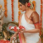 Sony Charishta Instagram - om shrimp ganeshaya namah🌹🙏🌸🌠. . . . . . . . #reels #genesha #traditional #traditionalwear #sonycharishta #festival #festivewear #trendingreels #viral #vibe #love #prayers #devotional