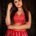 Sony Charishta Instagram - #❤️❤️❤️ . . . . . #reels #reelsinstagram #loveyourself #naturallight #instablog #redhot #reelit #reelitfeelit❤️❤️ #reelkarofeelkaro #tamilheroine #sexyactresses #photographers_of_india #pose #blogger #drawn #sech #flowersofinstagram #fashionblogger #instamakeup #hotonbeauty #posing
