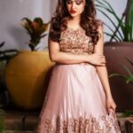 Sony Charishta Instagram - #💛❤️ . . . @tejasaladhi @aashasofficial #sonycharishta #reels #reelsinstagram #intagramreels #instadaily #love #hotmodel #sexystyle #traditional #southactress #actress #indianactress #telugu #tollywood #tamillove #beauty
