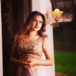Sony Charishta Instagram - #😊🤗. . . . . . #sonycharishta #reels #reelsinstagram #intagramreels #repost #redlips #hotmodel #love #loveyourself #naturallight #naturalbeauty #naturephotography #blogger #sandalwoodadda #samil #beauty #bodypositive #glamlook #nightphotography #night #nice #tamilactress #telugu #photofilmy #positivevibes