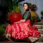 Sony Charishta Instagram - #😊🤗. . . . .#reels #reelsinstagram #sonycharishta #nofilters #love #traditionalwear #tollywoodactress #telugu #tamilactress #tamil #kollywoodactress #traditionalwear😍 #green #bloggerstyle #southactress #indiapictures