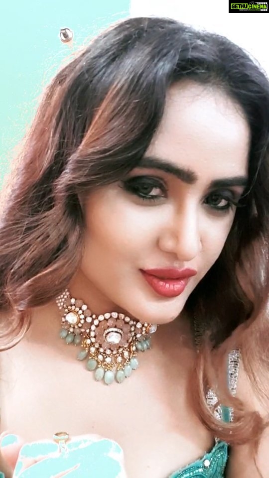 Sony Charishta Instagram - #😊🤗..................#strongwomen #wonderwomen #workingwomen #beyou .............................#reels #loveyourself #reelsinstagram #intragram #instalike #modellife #kollywoodactor #tamilactre #telugu #nofilters #desingerwear #shot #instagood #instra #nofilter #beauty #sexystyle #eyelook #traditionalwear😍 #indowestern #indianactress #southactress #motivation #spreadpositivity