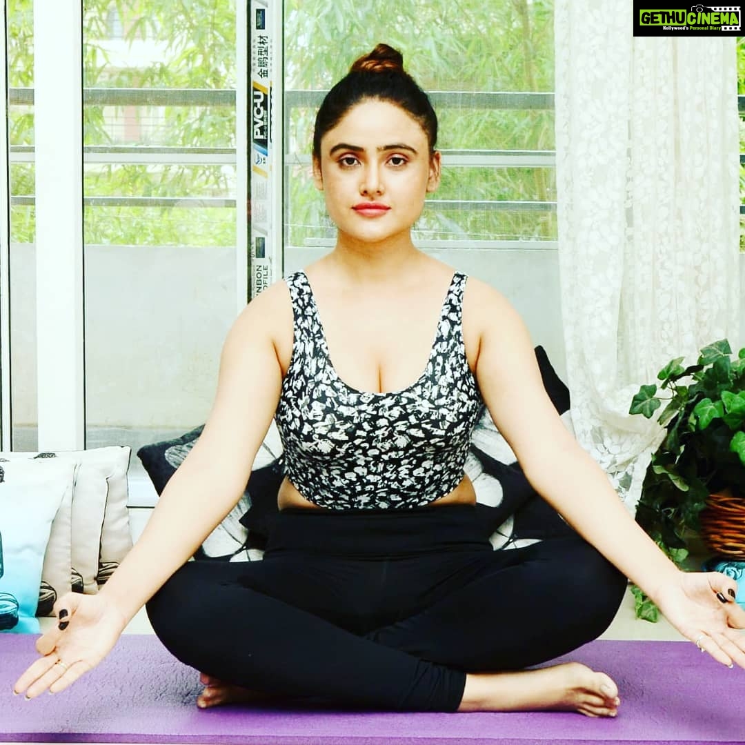 Sony Charishta Instagram - # world yogaday π§ββοΈ....#Yoga means addition β the addition of energy, strength, and beauty to body, mind, and soul.β""...... . . .. . . . . . . . . . #internationl yoga day #yoga #reels #instafit #reelsinstagram #love #yogaposes #yogainspiration #yogalifestyle #sonycharishta #teluguactress #tollywoodactress #kollywoodactor #tamilactress #manifestation #loveyourself #yogainspiration #yogastrong #blogger #beauty #beautyofnature