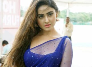 Sony Charishta Instagram - #💙 #fashionedit #loveyourself #instagood #sareesofinstagram #sareelove #sareedraping #sareeseduction #southindianactress #sonycharishta #sonycharishtafanc #modeling #traditionalwear😍 #bluesaree #blues #bloggerstyle #blueplanet #💙 #💙❤️ #sareeswag