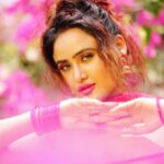Sony Charishta Instagram - #💗 #fashionlabel #desingerwear #freestyle #portraitphotography #pinkdress #followforfollowback #sonycharishta #sexyactresses #beutiful #bestphoto #bodypositive #morning #traditional #templejewellery #traditionalwear😍 #bangles #womanstyle #womenaccessories #worldstar #nofilters #picoftheday #pinkcake #post #sareesofinstagram #saree