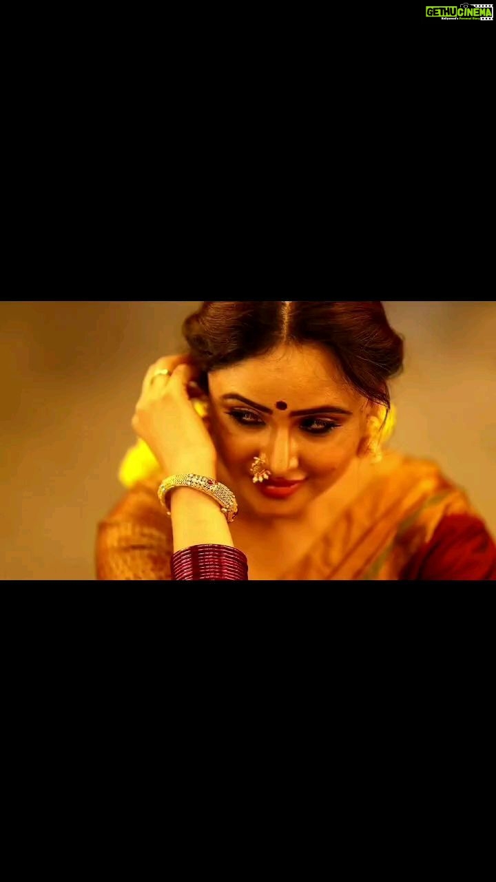 Sony Charishta Instagram - #❤️❤️❤️ . . . . . . . . . .#reels #reelsinstagram #sonycharishta #love #telugureels #reelkarofeelkaro #likes4like #exploremore #explorepage #magazinecover #regram #reelitfeelit❤️❤️ #reelindia #draw #viralvidoes #viral #video #so #cuties #traditionalwear😍 #traditionaloutfit